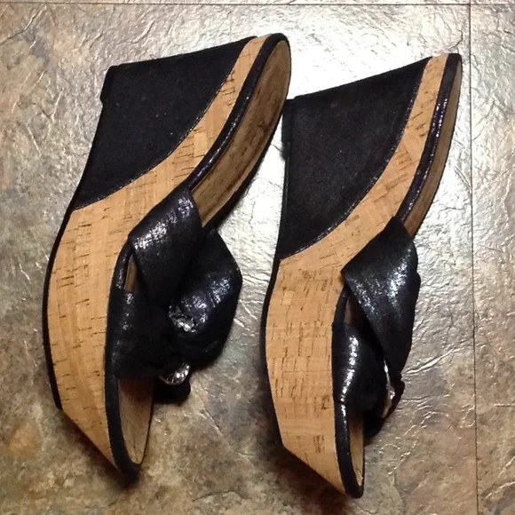 Guess wedges accented with Rhinestones, size 9M - Picture 4 of 8